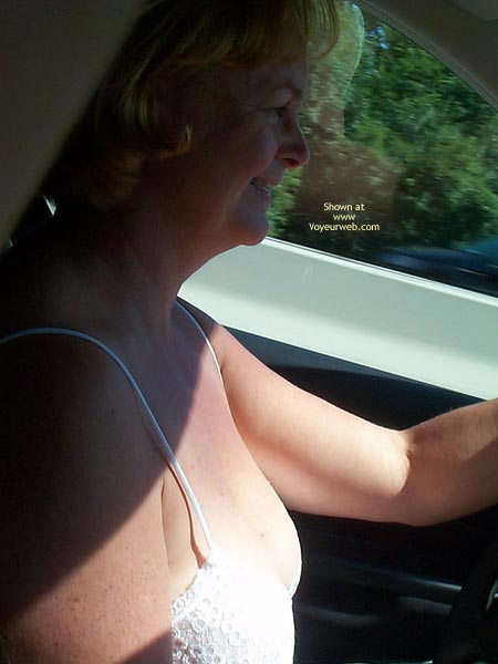 Pic #1New Artist Exposed In Semi Public