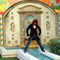 Pic #1Sunday Out (LC)