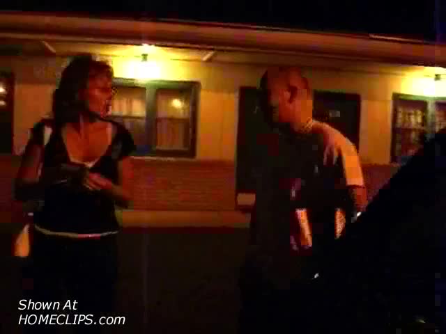 Pic #1Ruthie Whoring Around Town