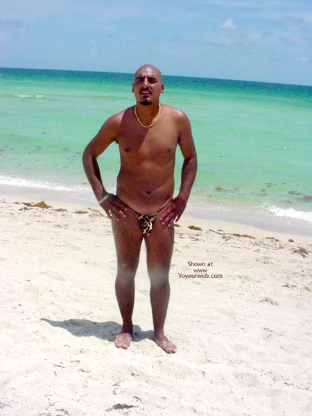 Pic #1M* Thong Guy Vacation For The Ladies