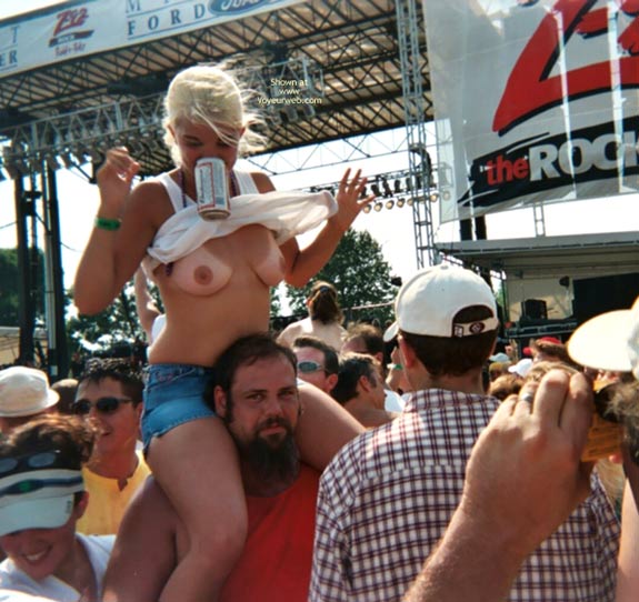 Pic #1Omaha Concert Fun