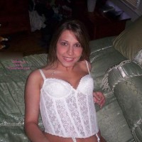 Pic #1 Carrie In Nylons