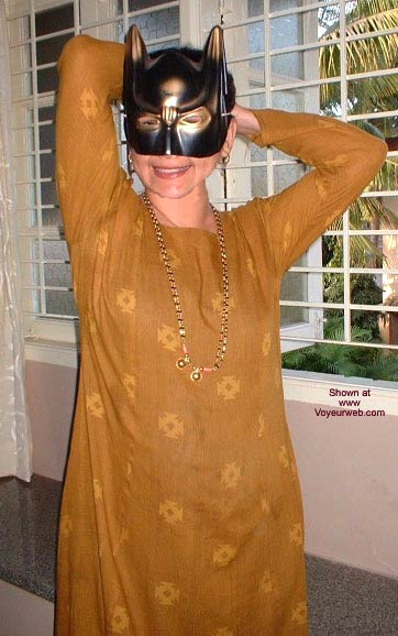 Pic #1Be Indiebabe Dares Batman In Her Bed