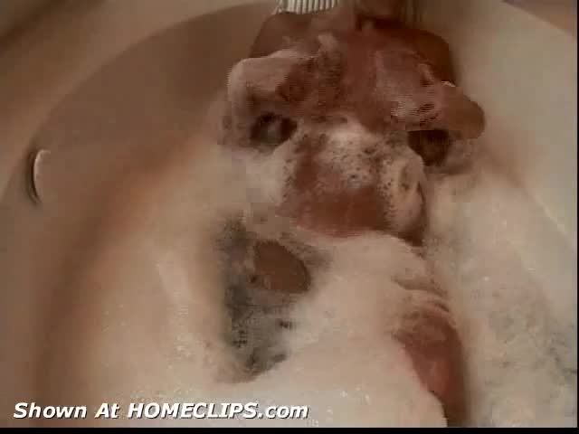 Pic #1Cindys Bathtime