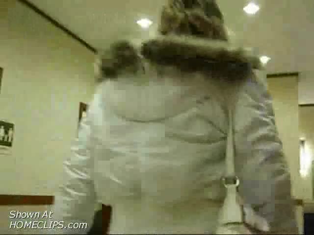 Pic #1Ruthie Fucking In The Mall Restroom