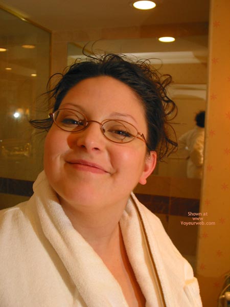 Pic #1 Kassy Takes A Bubble Bath