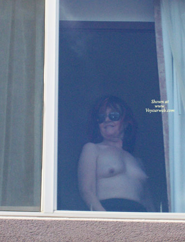 Pic #1DJ's Window Show