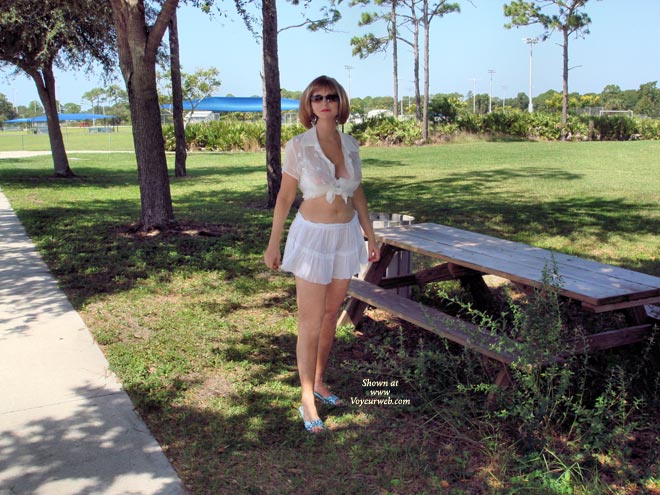 Pic #1Isabellak Looking Good