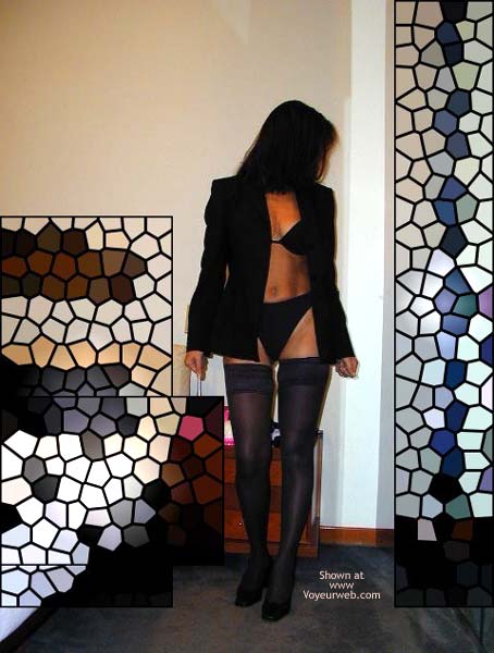 Pic #137 yo Wife From Italy