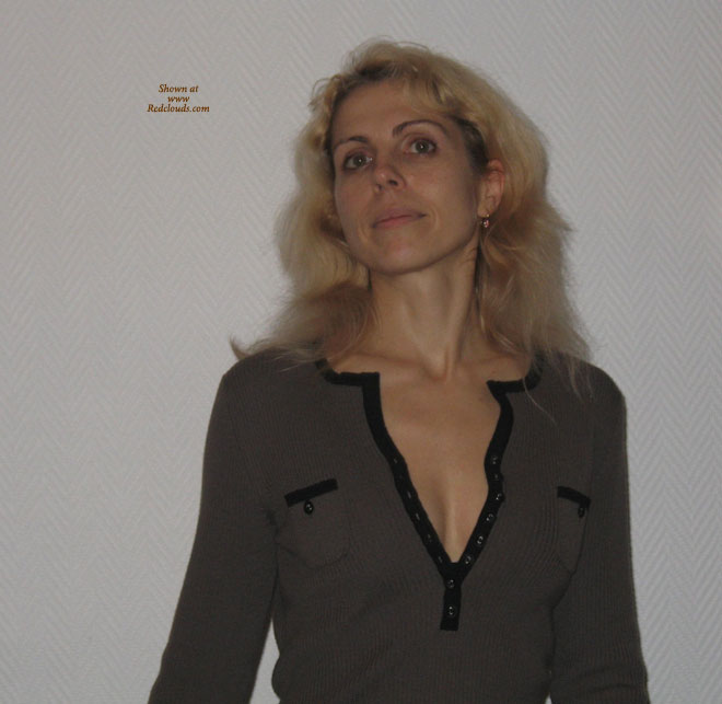 Pic #1Undressed