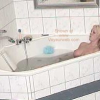 Pic #1Girl in The Bath Tub