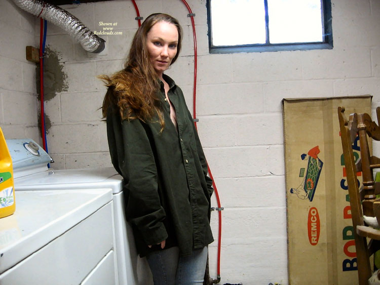 Pic #1Navaya - Dirty Clothes, Dirty Girl