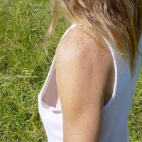 Pic #1Showoff Wife