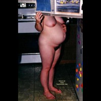 Pic #1Jen Barefoot And Preggers In Kitchen And S