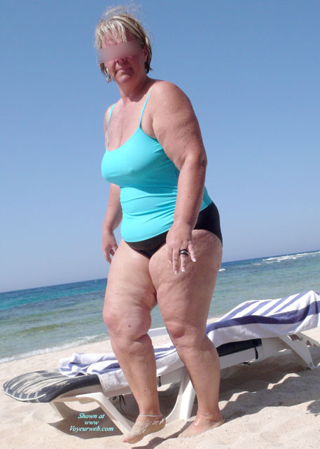 Pic #1Maria Prasentiert Ihre Fleischigen Riesen Hangezitzen Fur Liebhaber