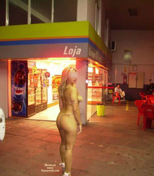 Pic #1Exibicionista