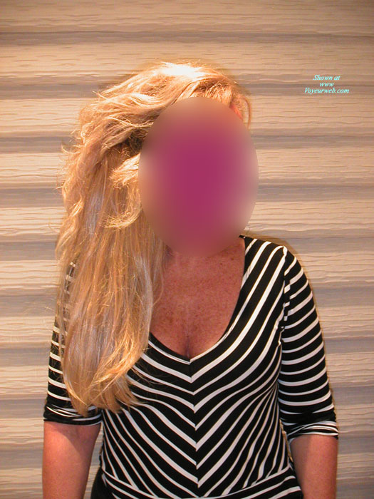 Pic #1 Ex-wife In Red