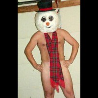 Pic #1M* Mystery Snowman For Da Island