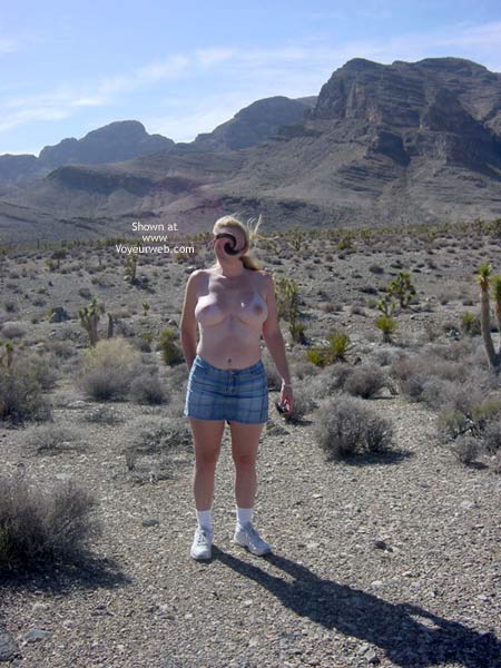 Pic #1 Hannah Takes A Vacation