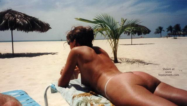 Pic #1Hot 43 yo Wife in Aruba