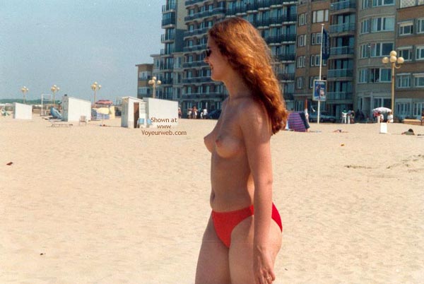 Pic #1Ex-Girlfriend Sun Bath