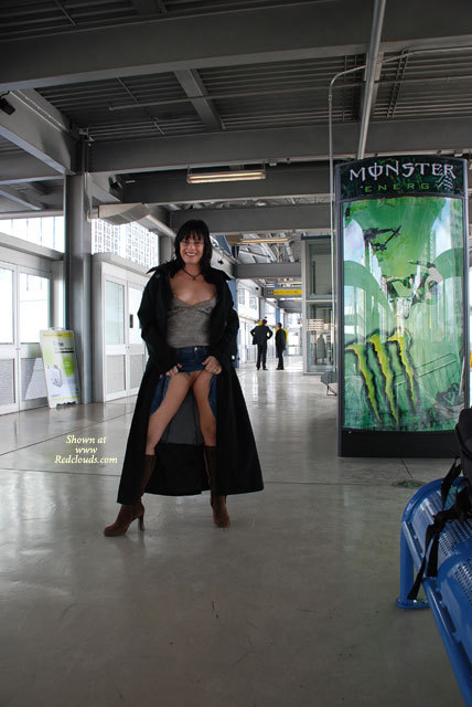 Pic #1Naughty Nikki Goes To Vegas