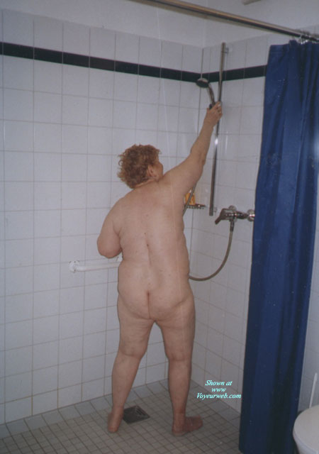 Pic #1 Hannelore Takes A Shower
