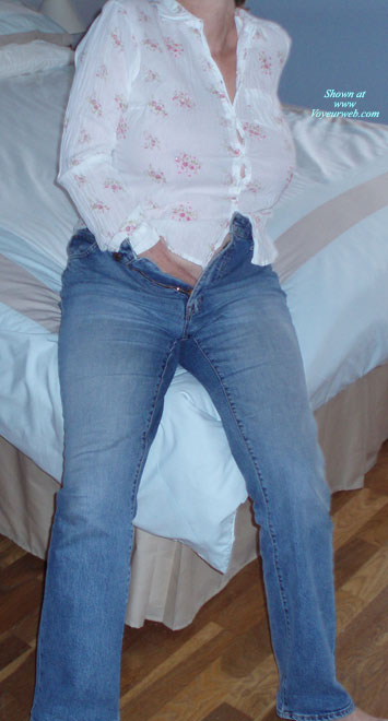 Pic #1Horny Helen