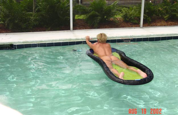 Pic #1Naked in The Pool