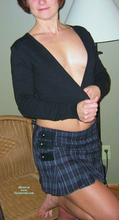 Pic #1 Still Hot For 40