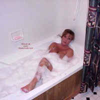Pic #1Sara Takes a Bubble Bath