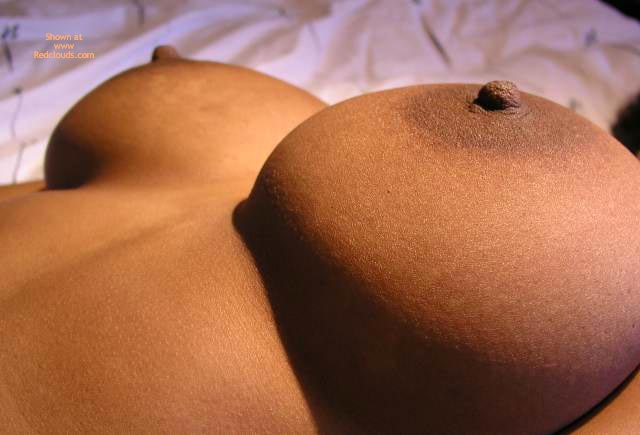 Pic #1Bijoux Responding To Requests 2