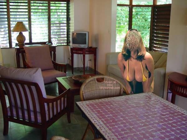 Pic #1Ariella On Vacation