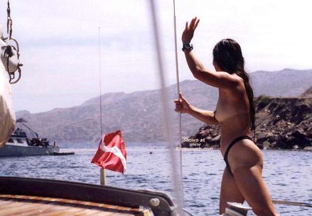 Pic #1Lani Nude in Public, Skin Diving 1