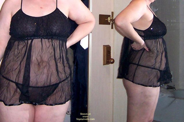 Pic #1Bo Wife At The Hotel