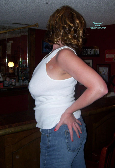 Pic #1 Curvygirl At The Bar