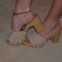 Pic #1Roxy Shows More Foot Fetish