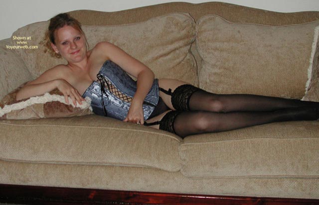 Pic #1New Hottie Mom S1