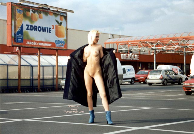 Pic #1Naked Girl On The Warsaw Streets