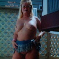 Pic #1 Nudes a Poppin Aug 2002