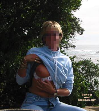 Pic #1Beach Babe Picnic Time