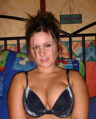 Pic #1Bi Curious in UK