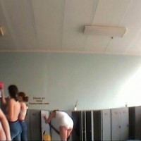 Pic #1Pool Dress Room