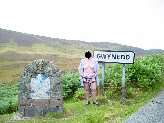 Pic #1Flashing In Wales