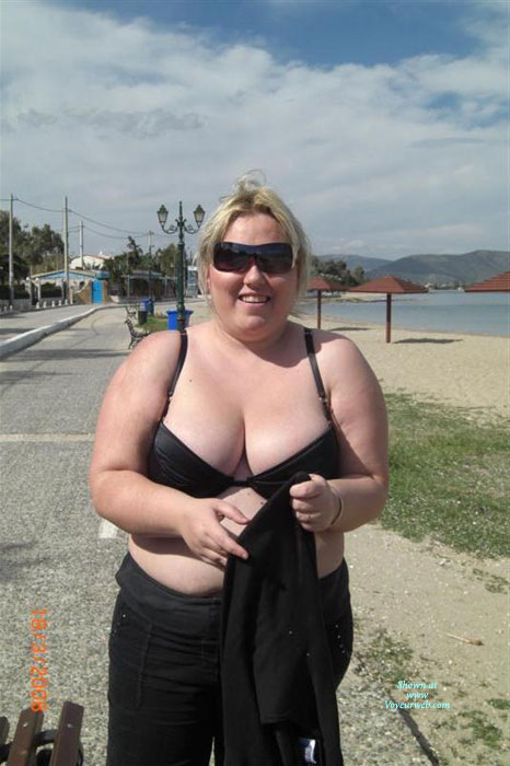 Pic #1 Greek Anna Topless Outdoors