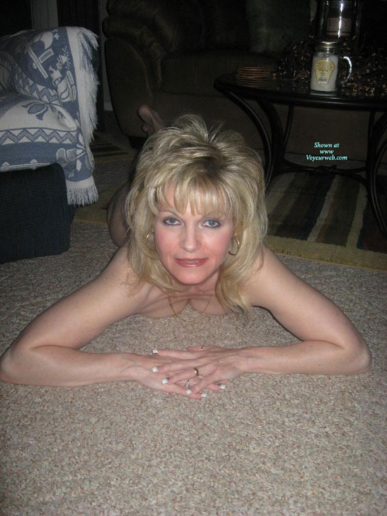 Pic #1Calie Indoors. Enjoy!