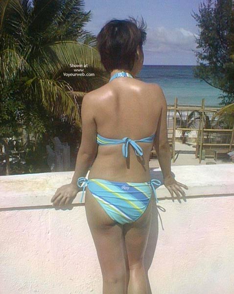Pic #1Asian Dyna Sunbathing Nude