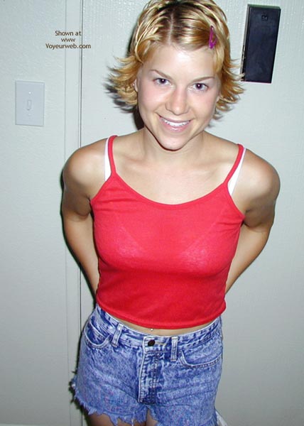 Pic #1Tea 20 Yo Does Tricks