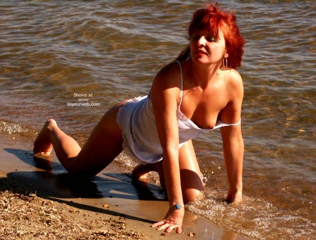 Red Hair - Bottomless, Red Hair , Red Hair, Beach Wfi, Bottomless, Redhead In The Surf