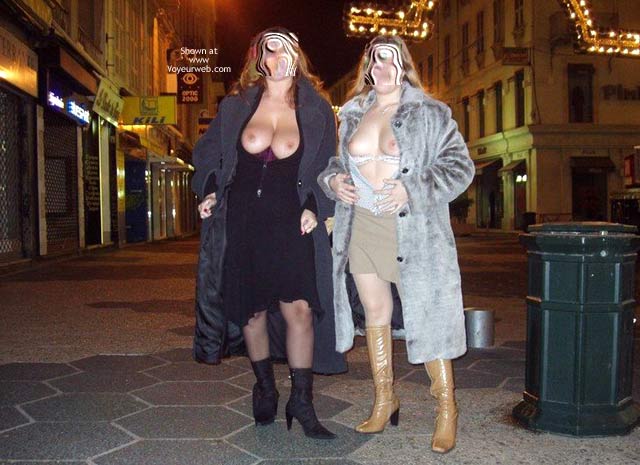 Pic #1*GG Tiziana &amp; Jennifer in France